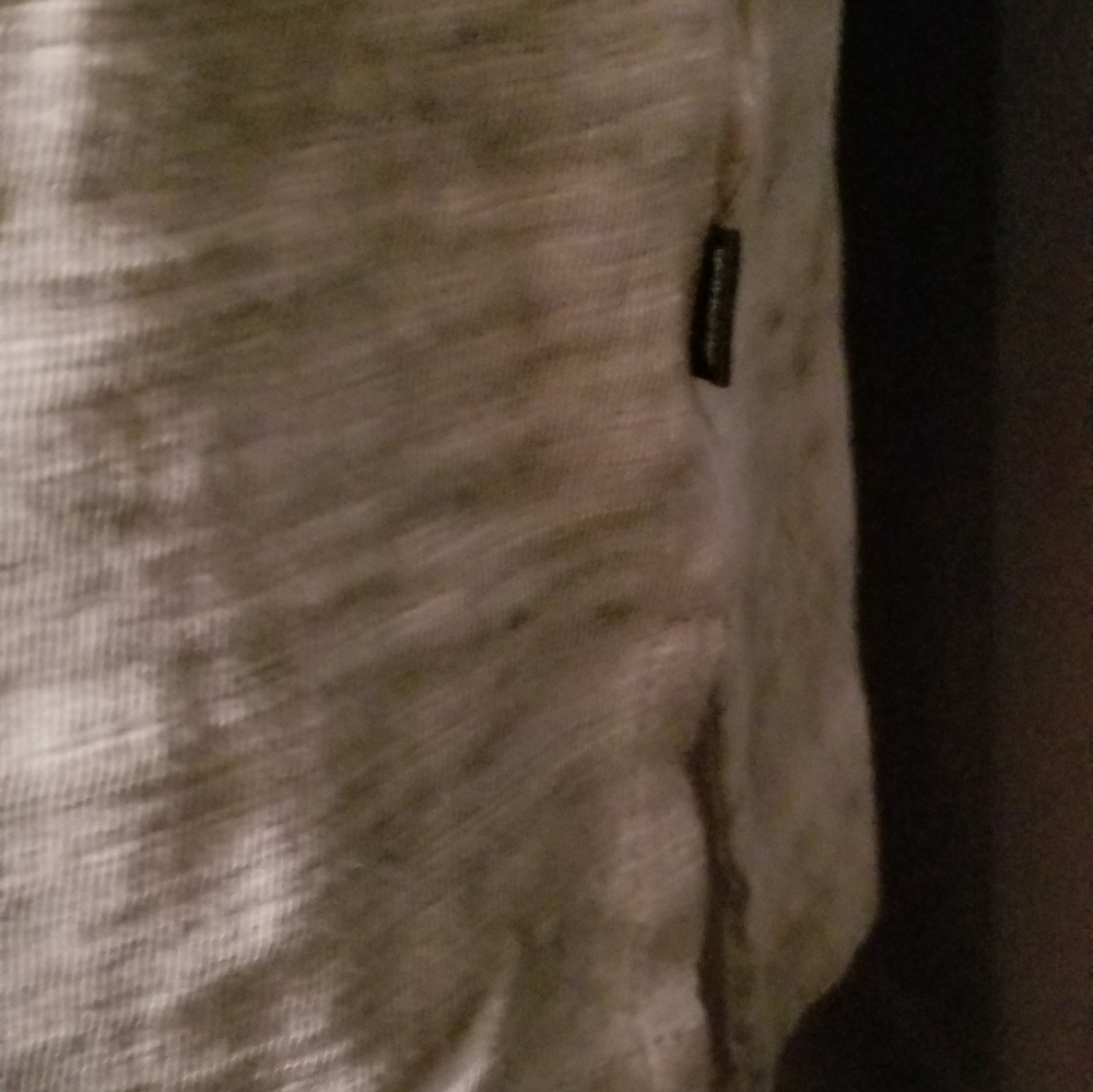 NWOT VINTAGE VS PINK SHORT SLEEVE TEE. KINDA MARLED COLOR. - Picture 5 of 5